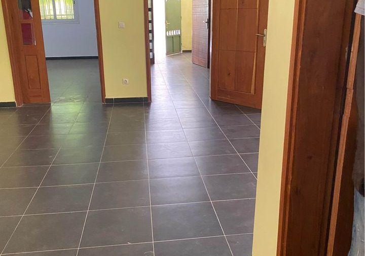 Appartement F3 Zac Mbao cité sonatel Mbao • Keur Massar Sénégal