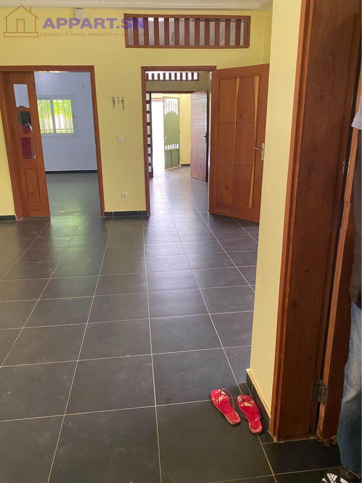 Appartement F3 Zac Mbao cité sonatel 