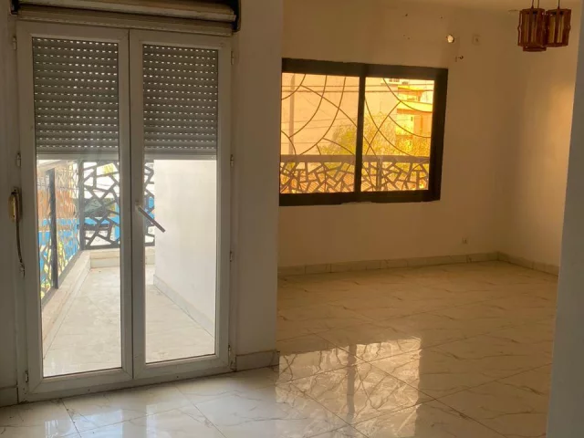 APPARTEMENT F4 À LOUER À LA CITÉ CSE Dakar Sénégal