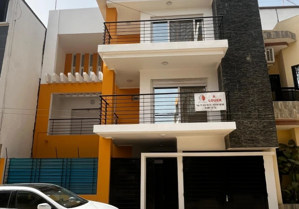 Villa R+2, cité Terme NORD Aéroport Dakar Senegal