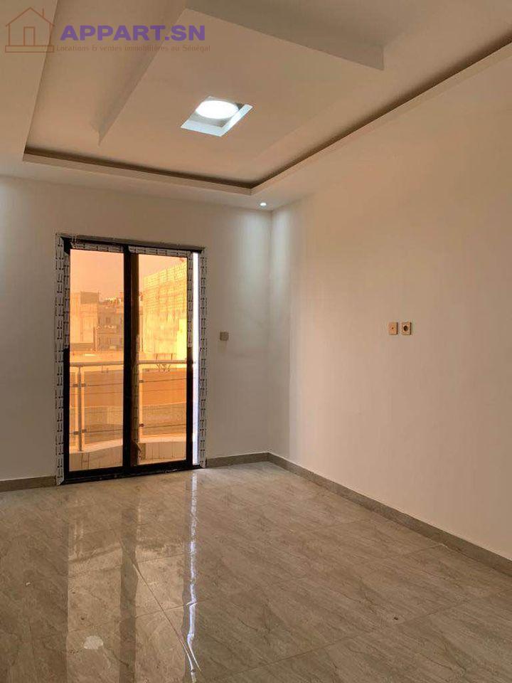 Appartement F3 Zac Mbao cité Bintou Thiam