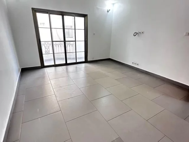 APPARTEMENT F4 À LOUER sur la Corniche des Mamelles Mamelles • Dakar Sénégal