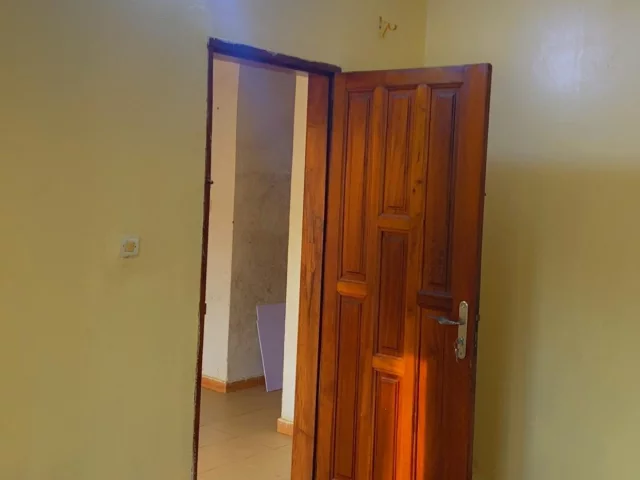 Chambre salle de bain Yoff • Dakar Sénégal