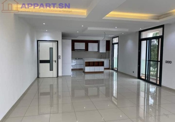 Appartement F4 à vendre aux Almadies Almadies • Dakar Senegal