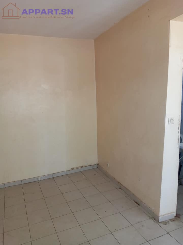 Mini studio à louer à Fann Hock