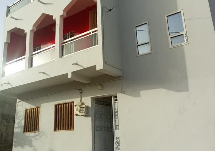 Villa R+1 à vendre à keur massar Keur Massar Unité 4 • Keur Massar Sénégal