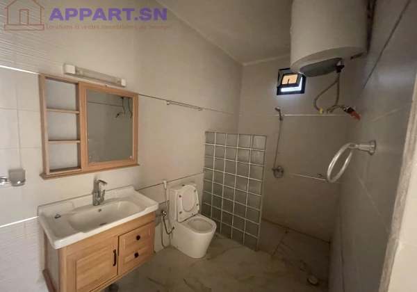 APPARTEMENT DE TROIS CHAMBRES SALON AUX ALMADIES Almadies • Dakar Senegal