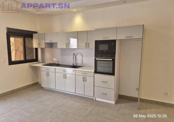 Appartements F3 avec piscine à louer à Saly Center juste derrière Auchan Saly Center • Mbour Senegal