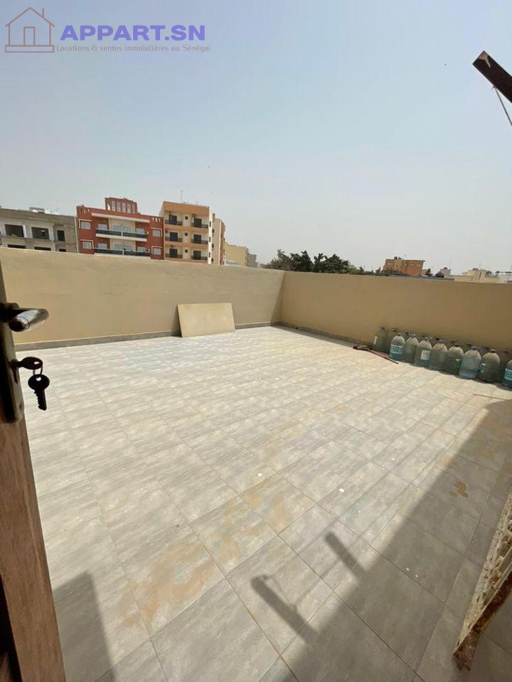 Appartement standing F4 Mamelles 