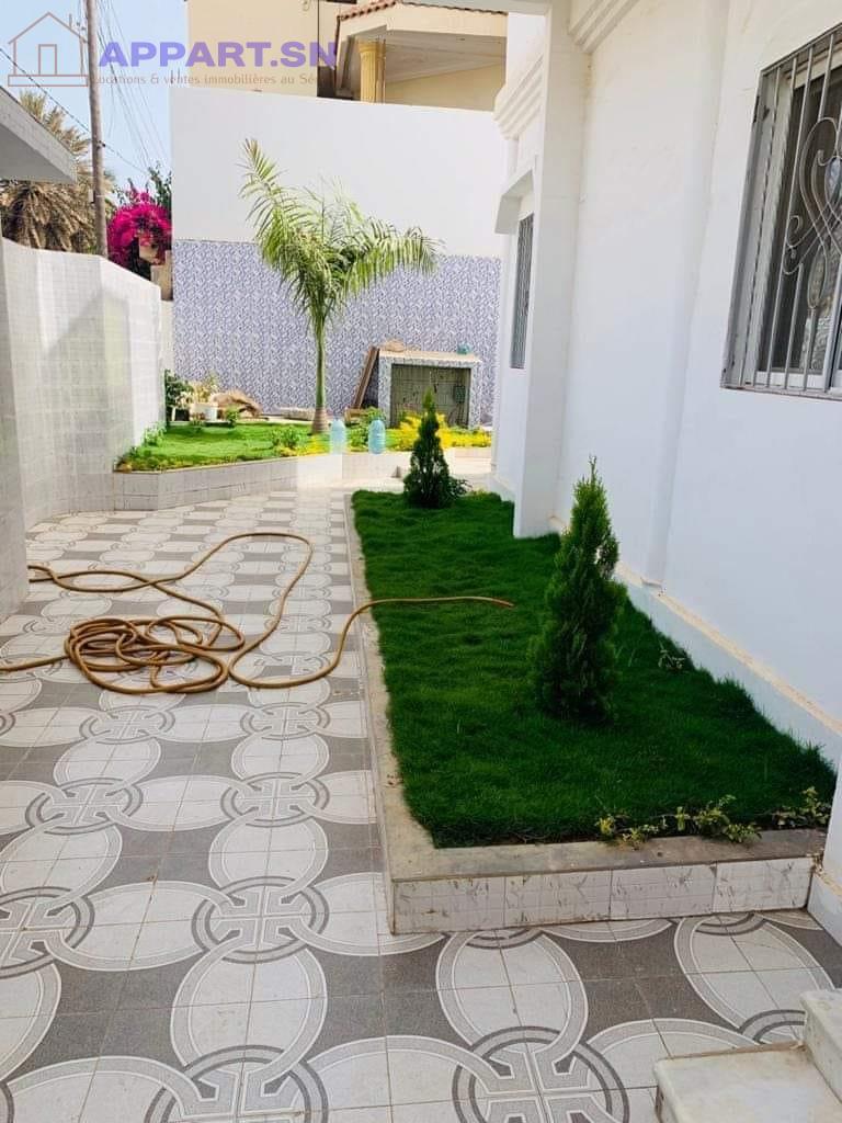 Villa R+1 à louer Mamelles