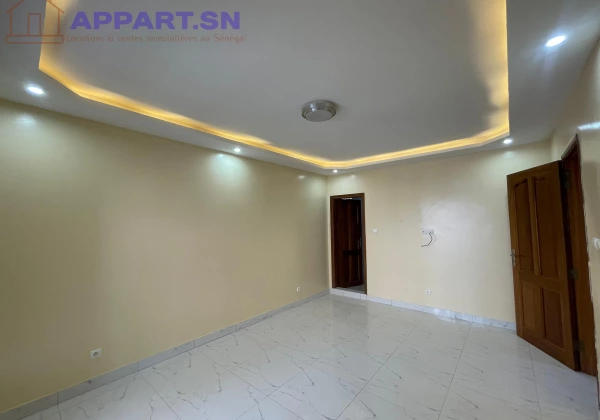 APPARTEMENT F3 À LOUER MAMELLES Cité Mbackiou Faye • Dakar Senegal