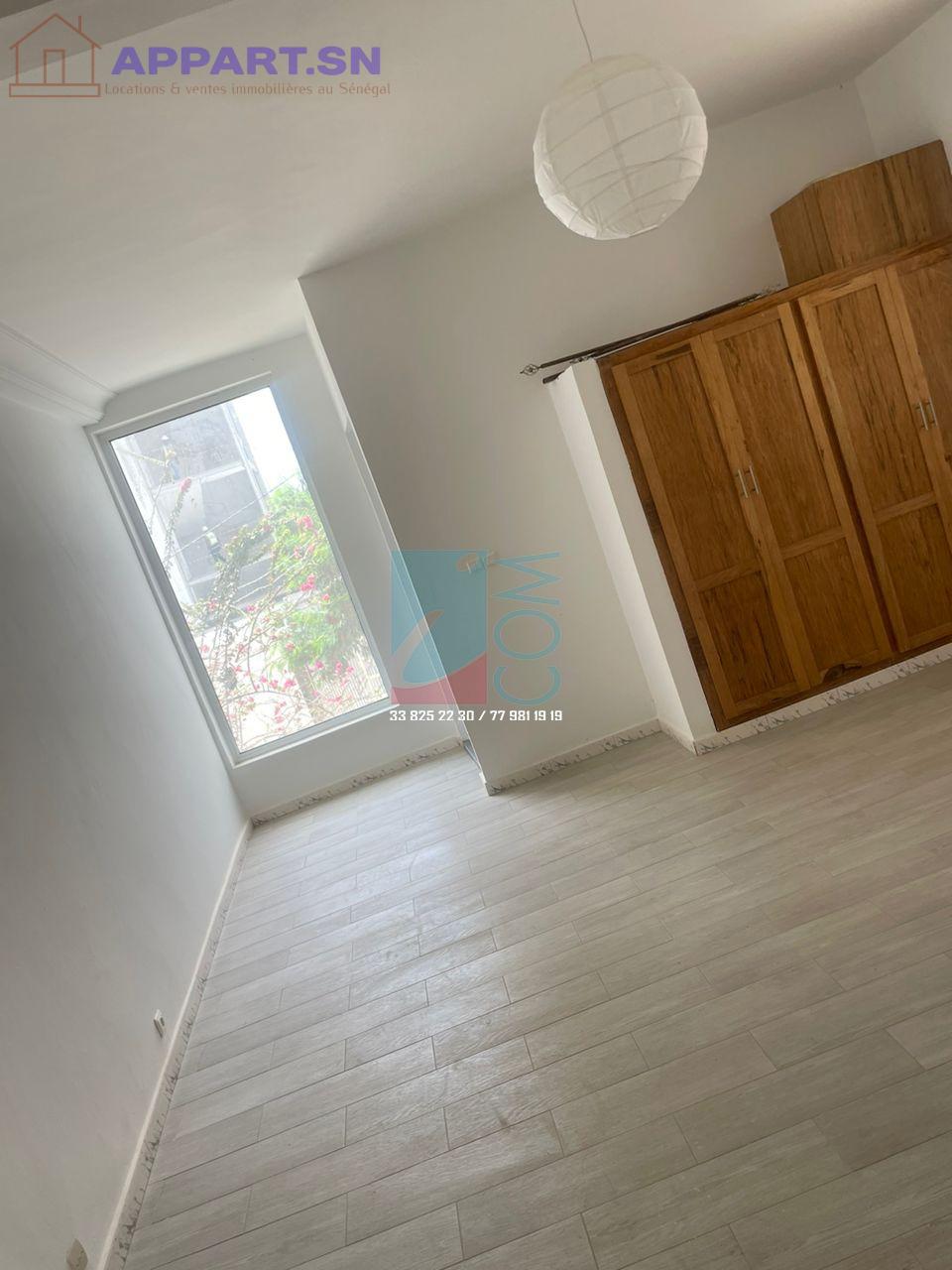VILLA DUPLEX F5 A LOUER AUX ALMADIES