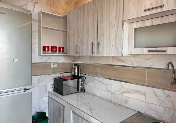 Studio meublé avec terrasse privée CITÉ SIPRES 2 Dakar Senegal