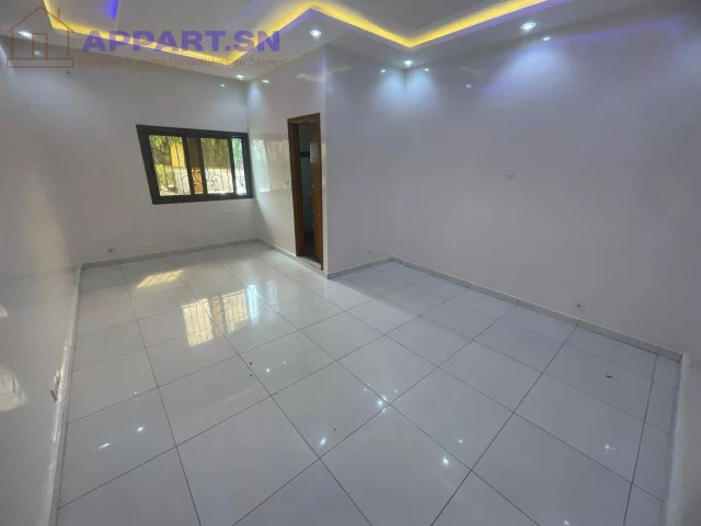 UN MAGNIFIQUE APPARTEMENT DE TROIS CHAMBRE SALON AU REZ DE CHAUSSEE Mamelles • Dakar Sénégal