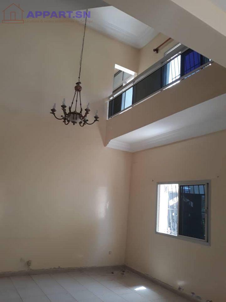 Duplex à louer aux Almadies, 