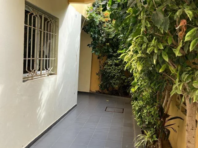 Villa R+1 à Golf Cité Alioune Sow Dakar Sénégal
