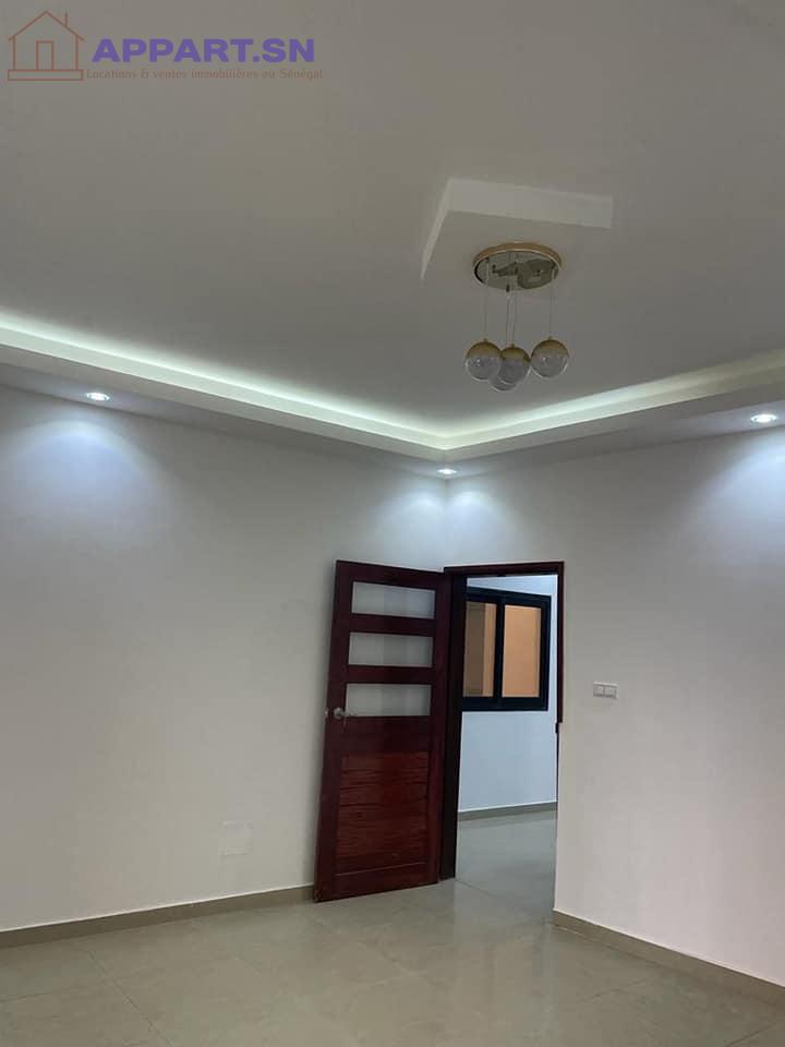 Appartement F4 Yoff Apecsy