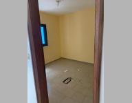 mini-studio à louer à Médina Rue 17x10  Médina Sénégal