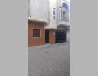 Villa R+1 à Keur Massar unité 13 unité 13 Keur Massar Sénégal