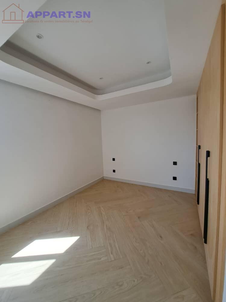 Appartement F4 neuf jamais habité à vendre à la cité Keur Gorgur