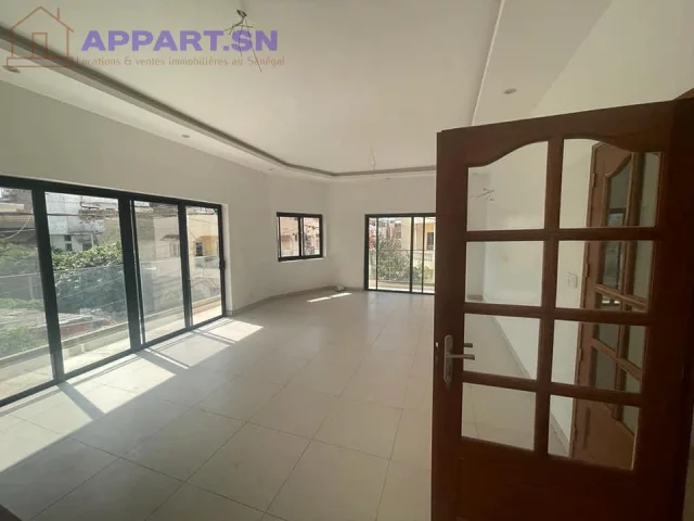 Appartement à vendre à la Sicap Liberté 1 Sacré-Cœur • Dakar Sénégal