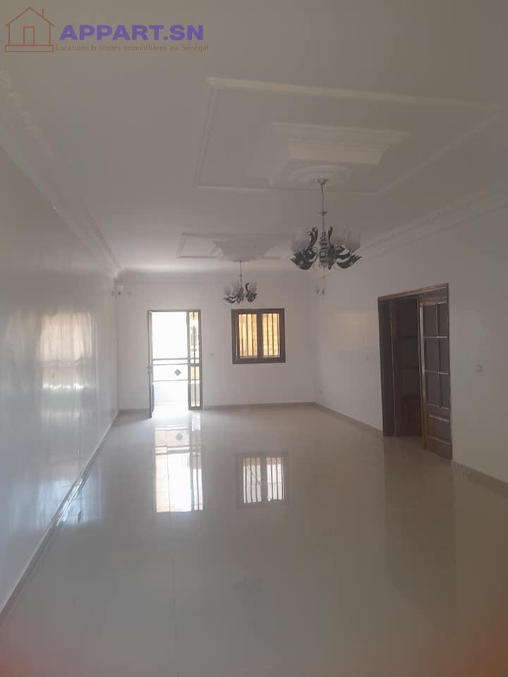 Appartement F5 Grand Mbao