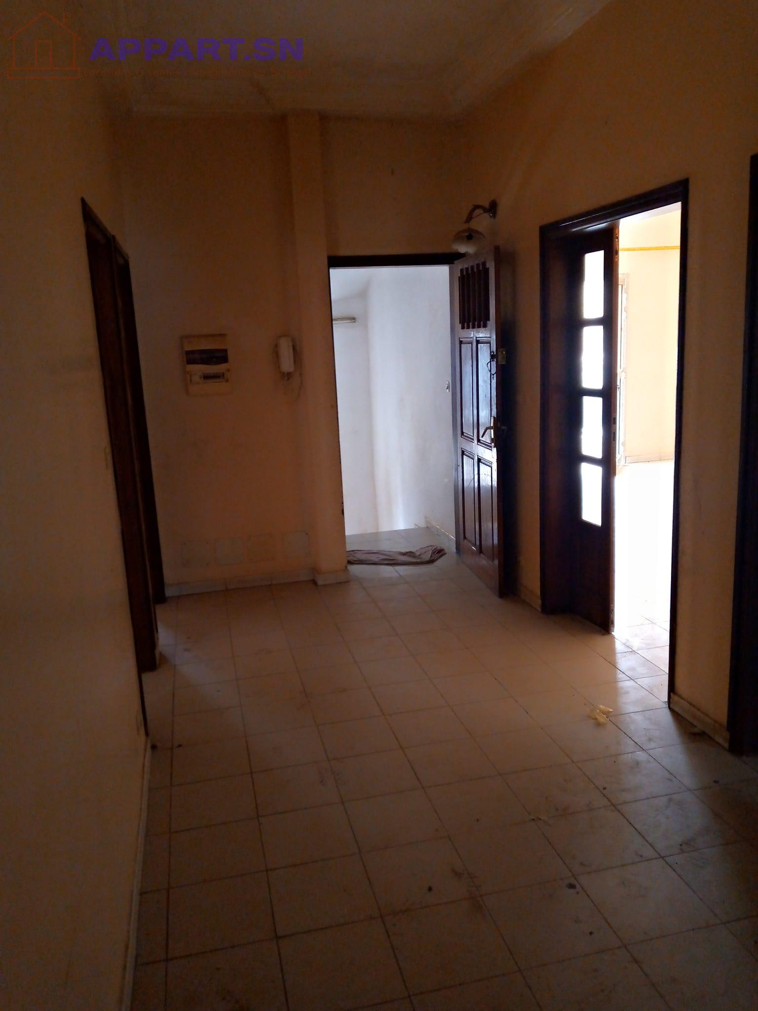 Grand appartement F4 Ouest Foire