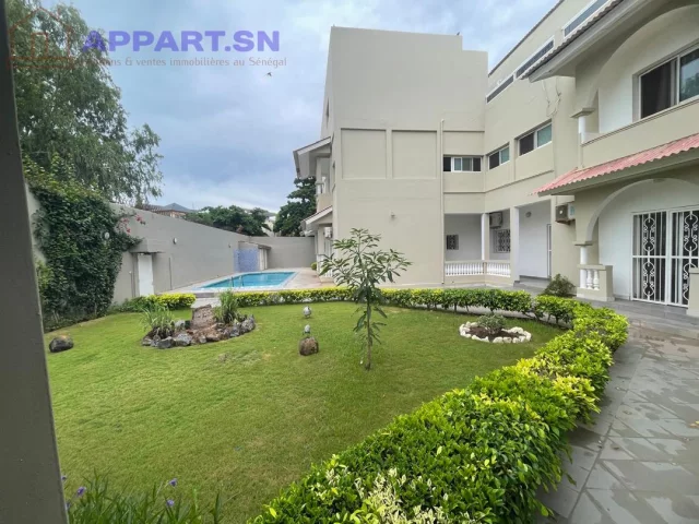Un magnifique appartement cosy situé dans le quartier prisé du Casino Cap vert aux Almadies Ngor • Dakar Sénégal