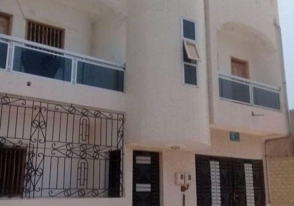 Villa R+1 cité Gadaye Guédiawaye Dakar Senegal