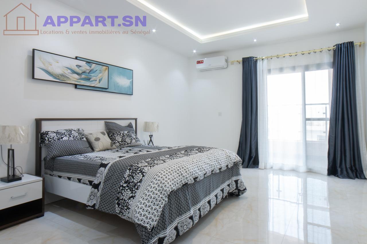 Appartement lumineux 3chambres salon A louer aux Almadies 