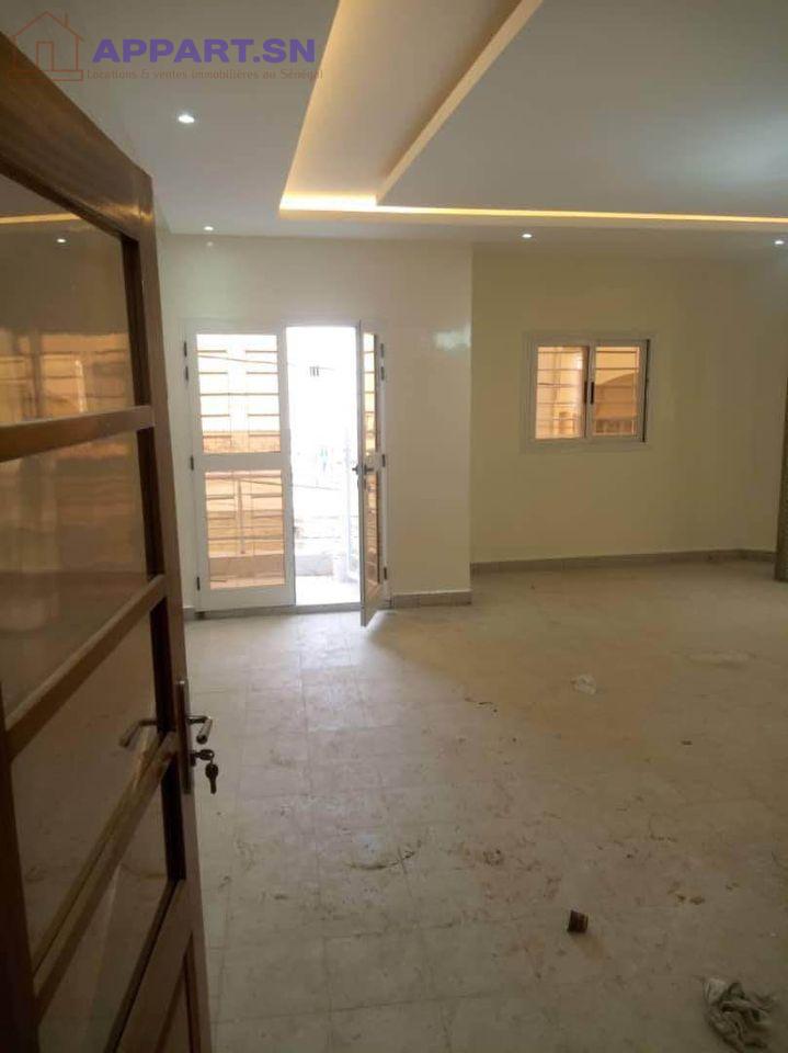  Appartement F3 à louer à Damel 