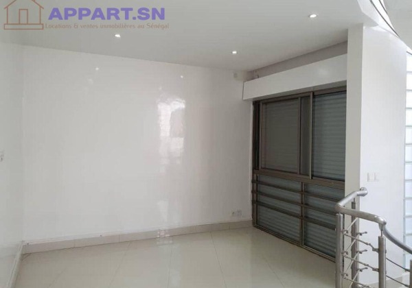 villa duplex à louer Cité Batrain Dakar Senegal