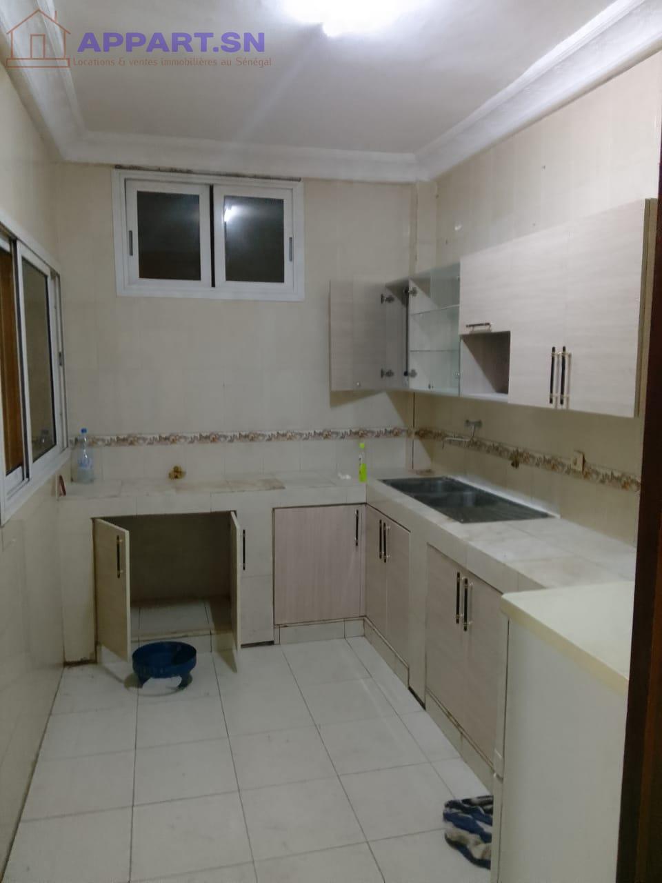 Appartement à louer à la cité Élisabeth Diouf 