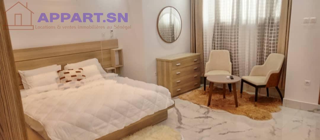studio meublé avec balcon aux Almadies