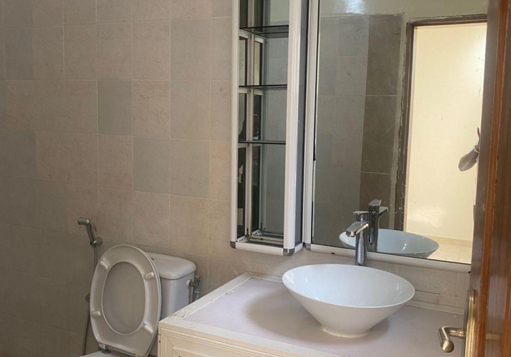 APPARTEMENT F4 À LOUER À SIPRES 2 SUD-FOIRE Almadies Sénégal