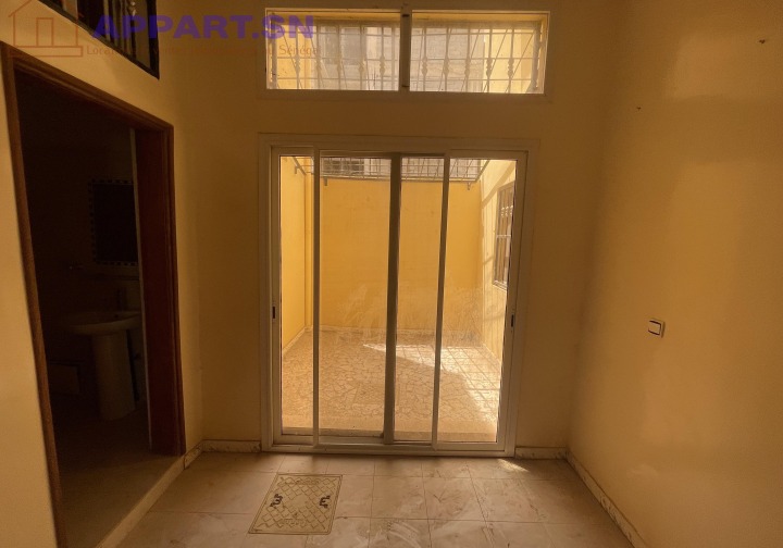 APPARTEMENT TROIS CHAMBRES SALON À LOUER ALMADIES Almadies Sénégal