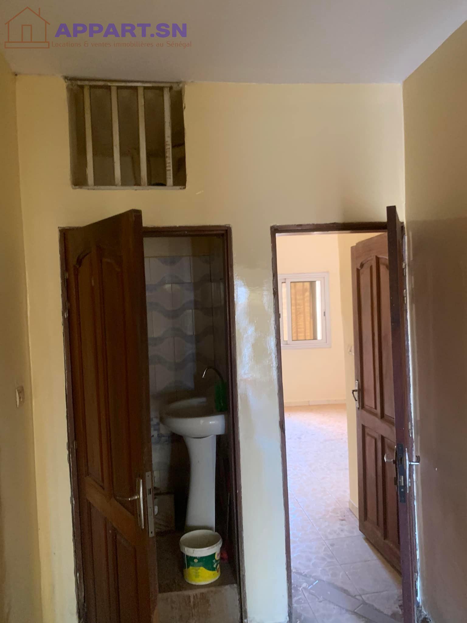 Appartement F3 Parcelles Assainies
