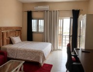Mini studio meublé avec balcon à Ngor – Derrière le Stade Dakar, Ngor Senegal