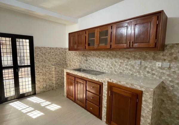 Grand Appartement F4 au 1er étage à Louer – Cité Comico Ouakam Ouakam • Dakar Senegal